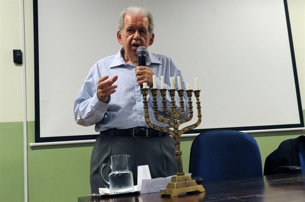 À tarde, palestra ocorreu na Etec "Fernando Febeliano da Costa"