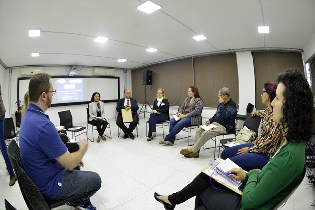 Escola do Legislativo abre discussões sobre uso de drogas