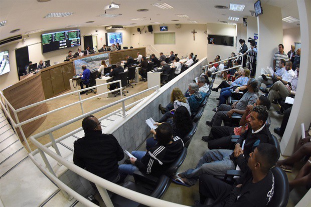 PLC 5/2018 foi aprovado durante votação na noite desta quinta-feira (21)