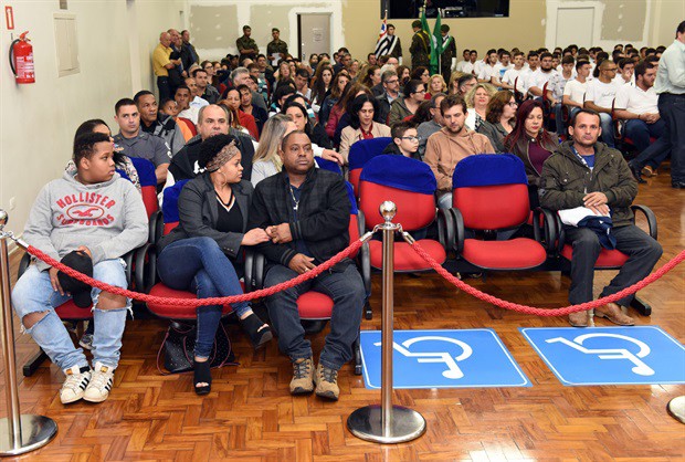 Vereador Relinho é autor da homenagem ao primeiro-tenente