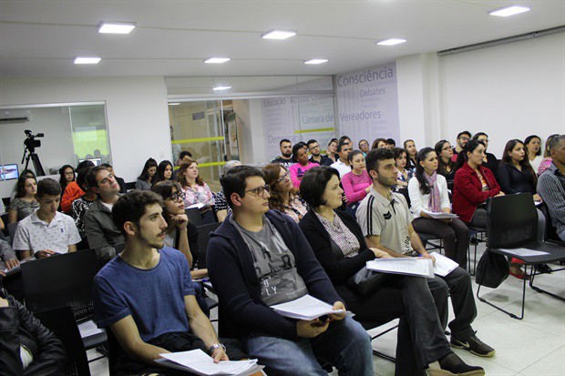 Encontro acontece na noite desta terça-feira, no prédio anexo da Câmara