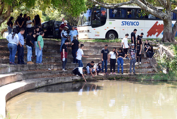 Longatto repete jornada ambiental com alunos na defesa do Corumbataí