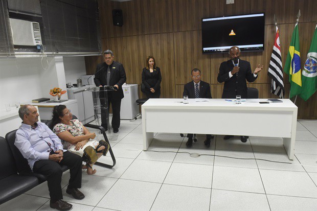 Santina Ortiz Maia recebe o título honorífico de Líder Comunitário