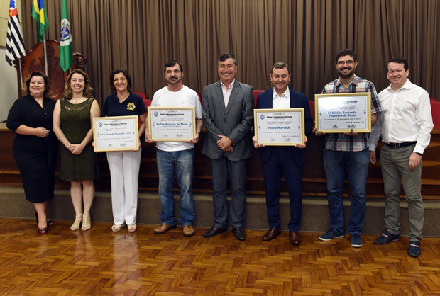 Solene aconteceu na manhã desta terça-feira (13), no salão nobre “Prof. Prof. Helly de Campos Melges” da Câmara