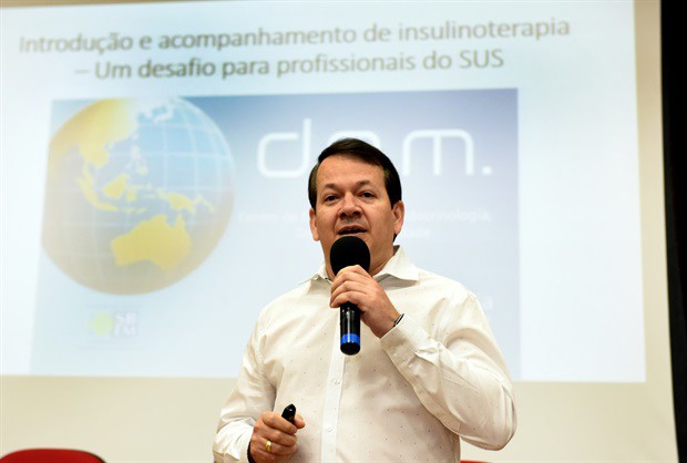 Solene aconteceu na manhã desta terça-feira (13), no salão nobre “Prof. Prof. Helly de Campos Melges” da Câmara