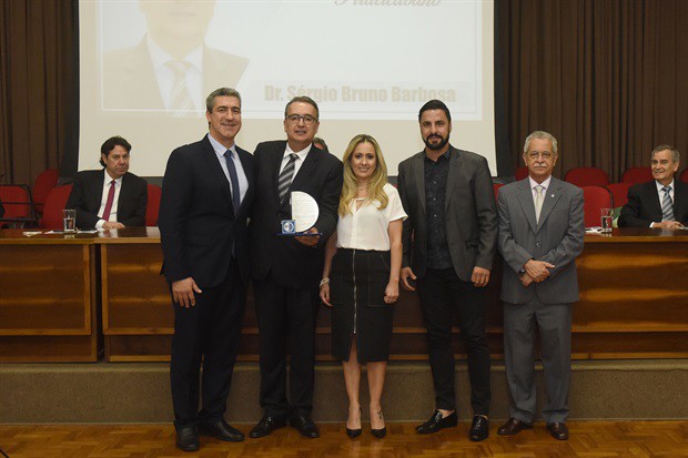 Câmara entrega medalhas de mérito e títulos honoríficos