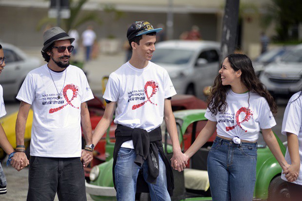 Participantes de caminhada seguiram para a praça José Bonifácio