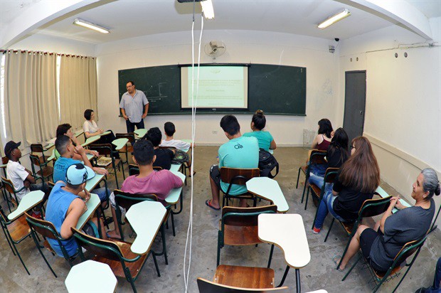 Defesa Civil e Conseg de Santa Teresinha foram parceiros da Escola do Legislativo nos encontros