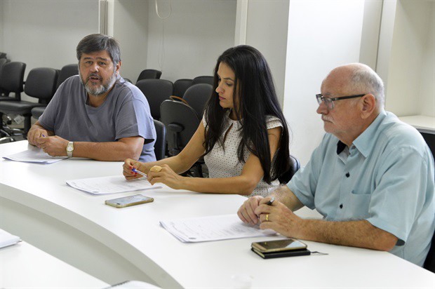 Reunião ocorreu na manhã desta terça-feira