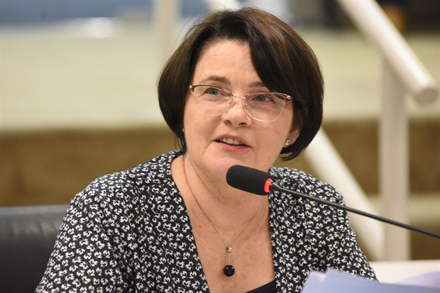 Propositura de autoria da parlamentar foi aprovada nesta quinta-feira